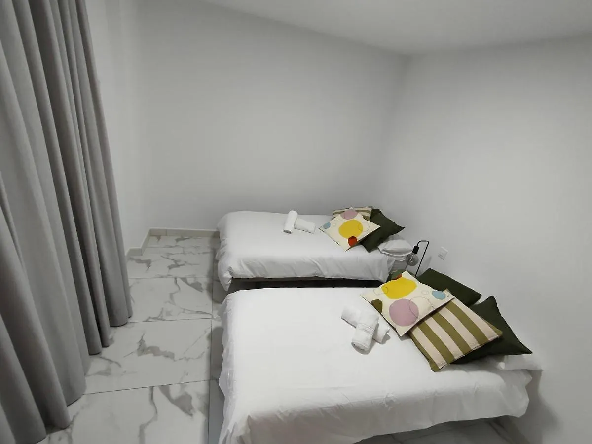Hola Suite Las Palmas / Gran Canaria